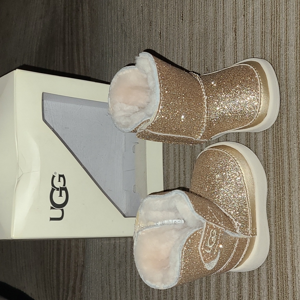 NEVER WORN UGGS...SOLD ON MERCARI